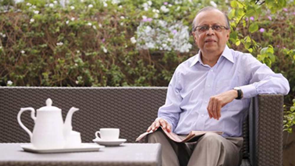 ছোট থেকেই বলবন্ত গতে বাঁধা চাকরির বাইরে বেরিয়ে কিছু করতে চেয়েছিলেন। কিন্তু রাজি ছিলেন না মা-বাবা। তাঁদের কথাতেই আইন নিয়ে পড়াশোনা করতে হয়েছিল বলবন্তকে।