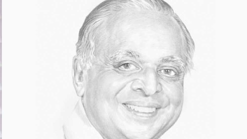 ঠাকুরদার মতো দুঁদে আইনজ্ঞ হবে ছেলে, মা-বাবা স্বপ্ন দেখেছিলেন। কিন্তু আইন পাশ করেও আইনের বোঝা বইতে পারেননি তিনি। রোজ গায়ে কালো কোট চাপিয়ে জেনে বুঝে মিথ্যা বলতে পারছিলেন না তিনি।