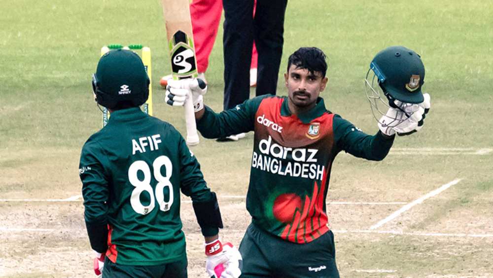 একদিনের ক্রিকেটে চতুর্থ শতরানের পর লিটন দাস। ছবি - টুইটার। 