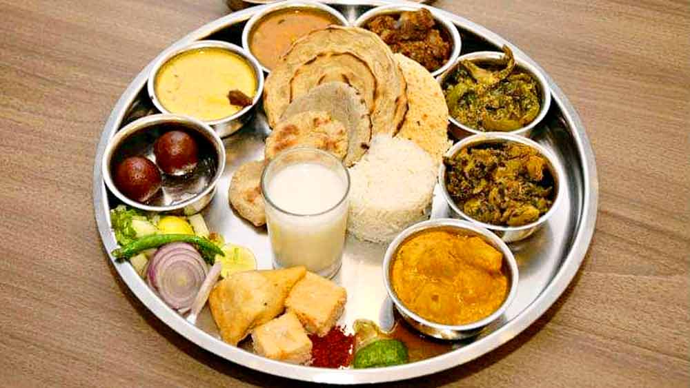 আস্বাদ: ক্যান্টিনের অন্ধ্র থালি