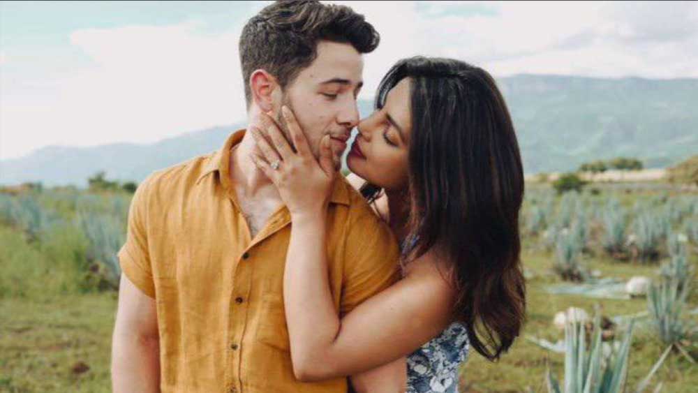 স্বামী নিকের সঙ্গে প্রিয়ঙ্কা।