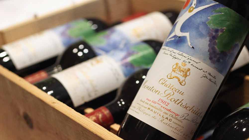 পুদিনা, ব্ল্যাককারেন্ট, বিলবেরি, দারুচিনি এবং কোনও পাকা ফল মেশালে যেমন গন্ধ পাওয়া যায়, এরও গন্ধ অনেকটা সেই রকমই।