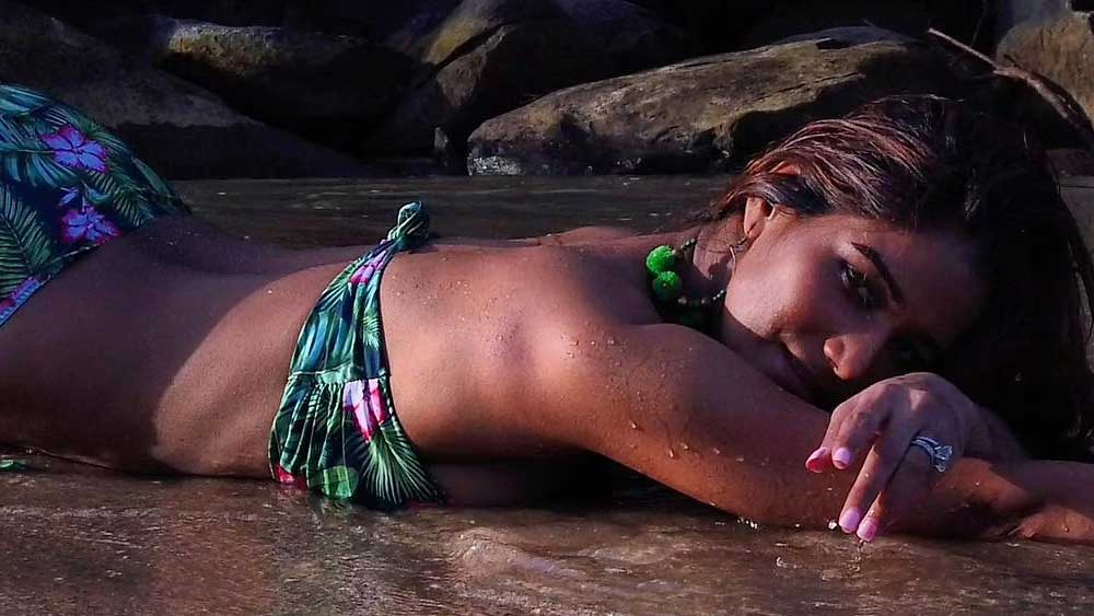 পুনমের দাবি, হটশটের আগেও প্রাপ্তবয়স্কদের অ্যাপ বানানোর চেষ্টা করেছিলেন রাজ। তিনি আর রাজ একসঙ্গেই নাকি ওই অ্যাপ বানানোর সিদ্ধান্ত নিয়েছিলেন। যেখানে প্রাপ্তবয়স্ক বিষয়বস্তু থাকবে। কিন্তু টাকার ভাগ বাটোয়ারায় অসঙ্গতি দেখে নাকি চুক্তি ভেঙে বেরিয়ে যান পুনম।