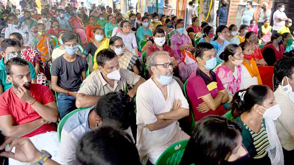 Complain against TMC and BJP for breaking covid norms in spite of virtual meetings from the leaders of the respective parties