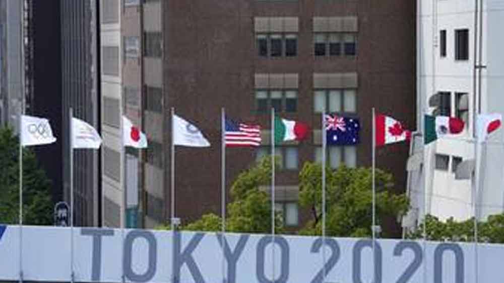 ২০২০-র অলিম্পিক্সের জন্যও বিপুল টাকা খরচ করে এই ভিলেজ বানিয়েছে টোকিয়ো। অতিমারির কথা মাথায় রেখে বাড়তি সতর্কতার জন্য বাড়তি ব্যয়ভারও বহন করতে হয়েছে।