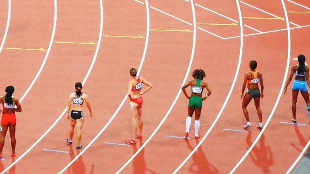 সেই তখন থেকেই একটু একটু করে প্রস্তুতি নিতে শুরু করে দিয়েছিল টোকিয়ো। সারা দেশের ক্রীড়াপ্রেমীদের জমায়েতে যেমন বিপুল পরিমাণ লাভের বিষয় রয়েছে তেমনই অলিম্পিক্স আয়োজনের বিশাল ব্যয়ভারও বহন করতে হয় ওই শহরকে।