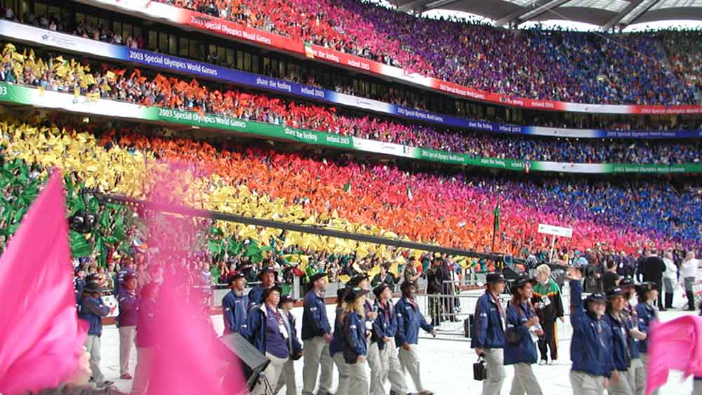 ১৯৯১ সালে গ্রিসের আথেন্সে মেডিটেরানিয়ান গেমস অনুষ্ঠিত হয়েছিল। ২০০৪ সালের অলিম্পিক্সেও এর পুনর্ব্যবহার হয়। তার পর থেকে সেটি আবাসনে পরিণত হয়েছে। হাজার দশেক মানুষ থাকেন সেখানে।