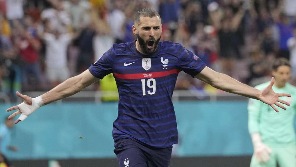 দীর্ঘ ছ’বছর পর ফ্রান্সের জাতীয় দলে ফিরেছিলেন বেঞ্জেমা।