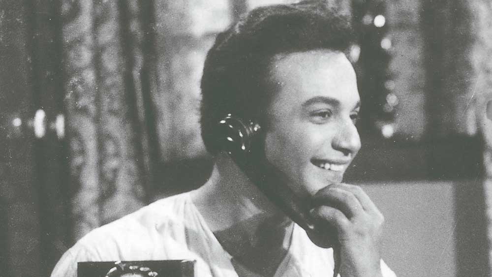 শুধু তা-ই নয়, দু’টি ছোট গল্প অবলম্বনে চলচ্চিত্রের চিত্রনাট্যও লিখেছিলেন উত্তম। একটি সুবোধ ঘোষ এবং অন্যটি তরুণ রায়ের লেখা গল্প অবলম্বনে।