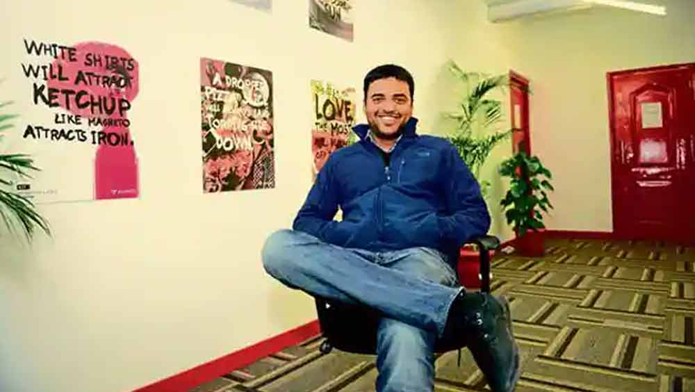 ২০২০ সালের হিসাব অনুযায়ী, তাঁর সম্পত্তির পরিমাণ ২৯ কোটি ৫০ লাখ ডলার! যা ভারতীয় মুদ্রায় প্রায় ২২ হাজার কোটি টাকা।