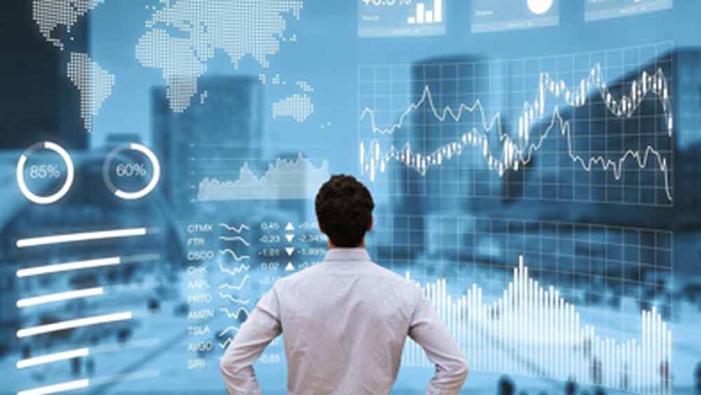 ২০১৯ সালের ঘটনা। শেয়ার বাজার সংক্রান্ত যাবতীয় প্রশ্নের উত্তর দিতে টেলিভিশন চ্যানেল-এ একাধিক অনুষ্ঠান হত। তাতে দর্শকদের প্রশ্নের উত্তর দিতে হাজির থাকতেন বিশেষজ্ঞরা।