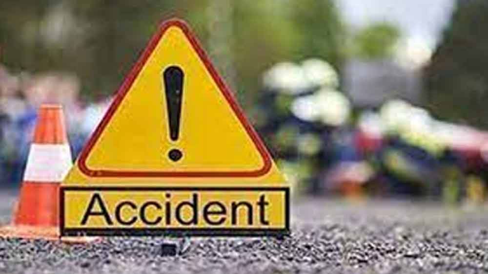 শেয়ার কেনার কয়েক দিনের মধ্যেই তাঁর জীবনে বড় দুর্ঘটনা ঘটে যায়। দিল্লির রাস্তায় মারাত্মক গাড়ি দুর্ঘটনার কবলে পড়েছিলেন তিনি।