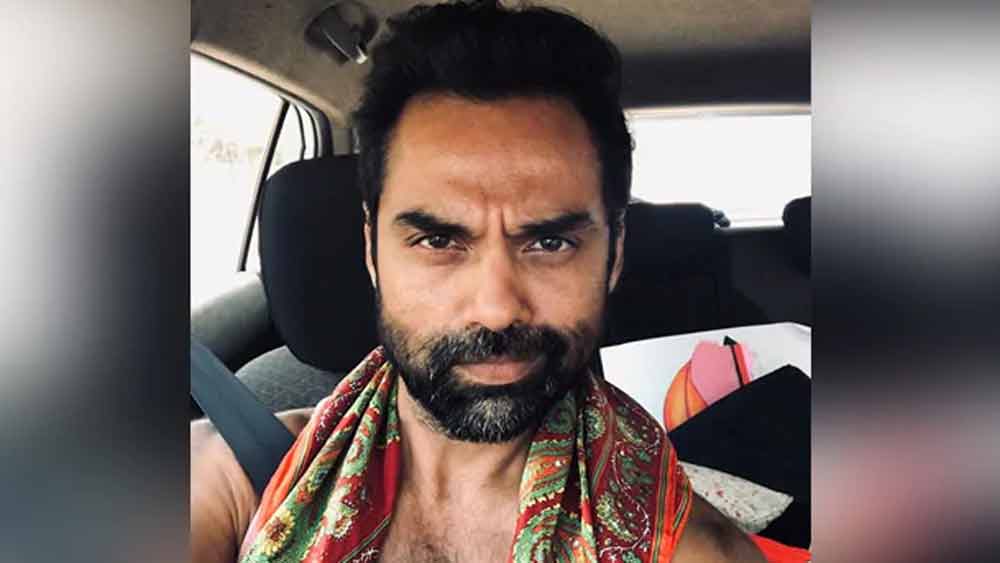 বহু দিন পর অভয়ের কোনও ছবি বক্স অফিসে সফল হয়। ‘রঞ্জনা’ সাফল্য পেয়েছিল। কিন্তু তত দিনে ইন্ডাস্ট্রি আরও অনেক ভাল অভিনেতাও পেয়ে গিয়েছিল। ফলে এই সাফল্যকে কাজে লাগিয়ে তেমন কিছু করে উঠতে পারেননি অভয়।