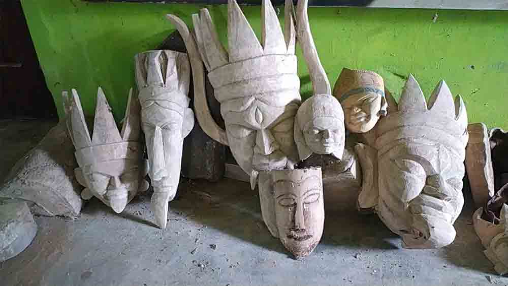 Mask artists of Kushmandi finding it difficult to earn money during Lockdown dgtld