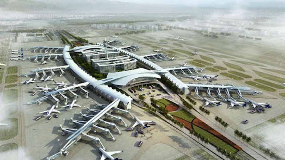 গোয়া আন্তর্জাতিক বিমানবন্দর:  ভারতের অষ্টম ব্যস্ততম বিমানবন্দর। ২০২০ সালে অতিমারির মধ্যেও এই বিমানবন্দরে ৮৩ লাখ যাত্রী হয়েছিল। সবচেয়ে কাছের শহর ভাস্কো দা গামা। বিমানবন্দর থেকে এই শহরের দূরত্ব চার কিলোমিটার।