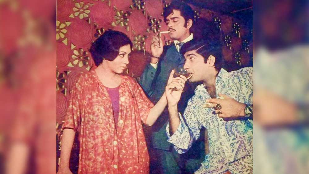 শত্রুঘ্ন নিজেও অভিনয় করেন ওই ফিল্মে। অনিলকে তিনি দেখা করতে বলেছিলেন ছবির পরিচালক বি আর ইশারার সঙ্গে। ‘চেতনা’য় দ্বিতীয় নায়কের ভূমিকায় অভিনয়ের সুযোগ পান অনিল। ছবিটি সমালোচকদের প্রশংসার পাশাপাশি দর্শকদের জনপ্রিয়তাও পায়।