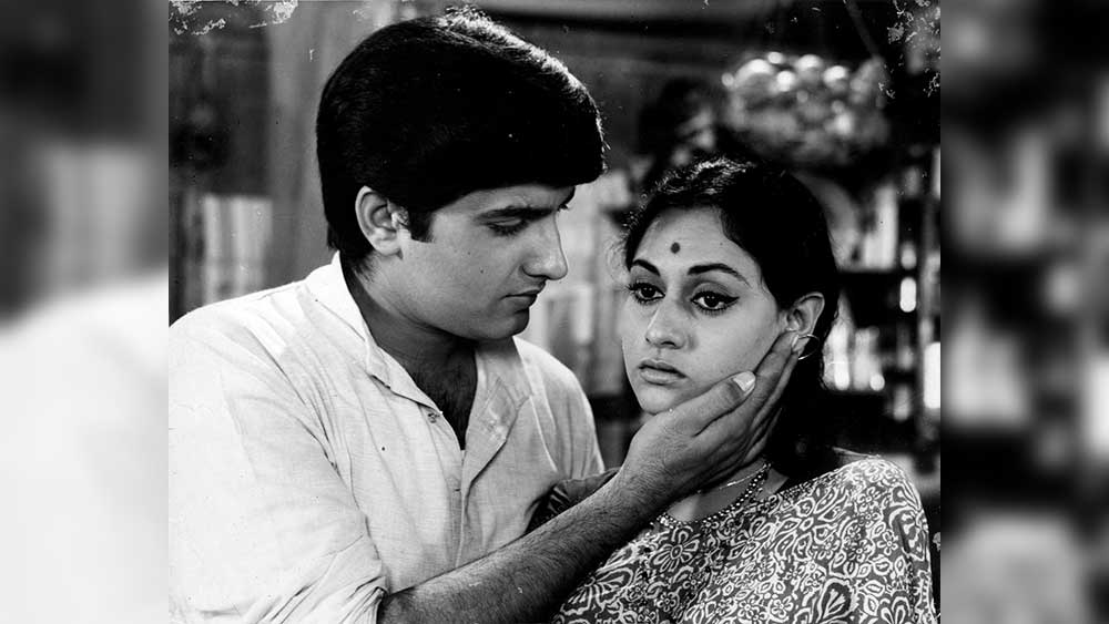 পুণেতে অনিলের সহপাঠী ছিলেন জয়া বচ্চন, ড্যানি, নবীন নিশ্চলের মতো অভিনেতারা। একই সময়ে এফটিআইআইয়ের ছাত্র ছিলেন বলিউড অভিনেতা শত্রুঘ্ন সিনহাও। তবে তিনি ছিলেন অনিলের ‘সিনিয়র’। 