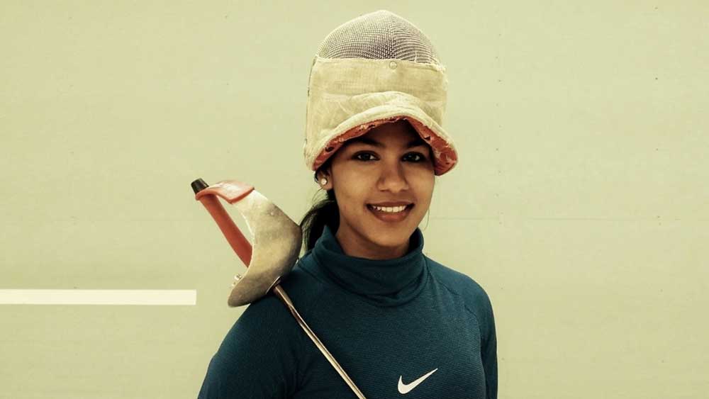 মা-বাবা তাঁর স্বপ্ন পূরণের জন্য যত পরিশ্রম করছিলেন, তত দৃঢ় প্রতিজ্ঞ হয়ে উঠছিলেন ভবানী। তিনি জানতেন, তাঁকে জিততেই হবে। তা না হলে তাঁকে ঘিরে গড়ে ওঠা মা-বাবার স্বপ্ন ভেঙে যাবে।