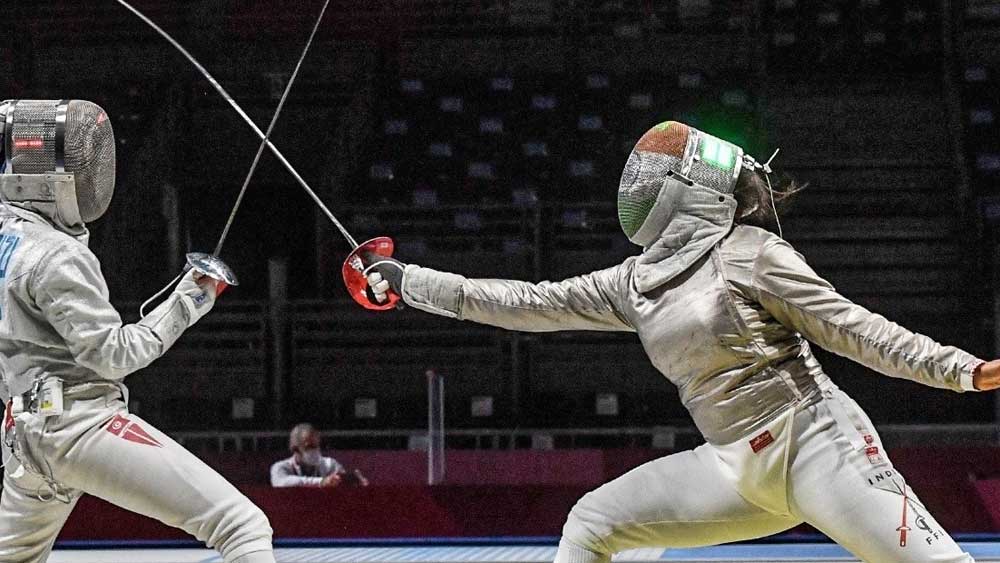 ভবানী পারেননি ঠিকই। কিন্তু ফেন্সিং নিয়ে স্বপ্ন দেখতে শিখিযে দিলেন দেশের বহু ছেলে-মেয়েকেই। দেশের প্রথম ফেন্সার হিসাবে অনুপ্রেরণা হয়ে রইল তাঁর জীবন। ভবানীর পাখির চোখ এখন প্যারিস অলিম্পিক্স।