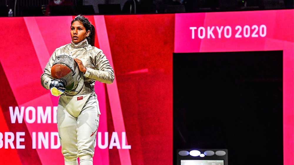 অলিম্পিক্সে প্রথম ম্যাচে তিউনিসিয়ার প্রতিযোগীকে ১৫-৩ ব্যবধানে হারিয়ে দিয়েছিলেন ভবানী। প্রথম ভারতীয় হিসেবে অলিম্পিক্সে ফেন্সিংয়ে কোনও ম্যাচ জেতার নজির গড়ে তোলেন তিনি।