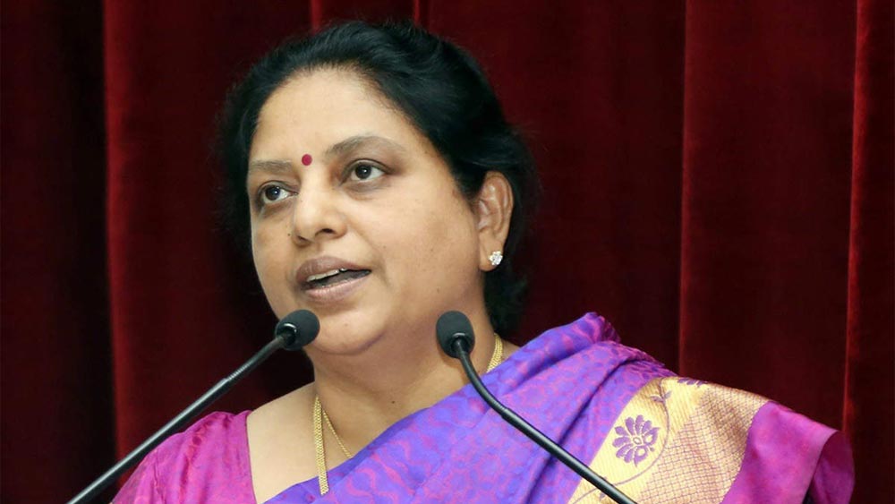 কেরলের থুম্বা রকেট উৎক্ষেপণ কেন্দ্রের কাছেই ছিল টেসিদের বাড়ি। ছোট থেকেই তাই তাঁর মনে রকেট এবং ক্ষেপণাস্ত্র নিয়ে আলাদা কৌতূহল জন্মেছিল। স্বপ্ন পূরণ করতে অনুঘটকের কাজ করেছিল অঙ্ক এবং পদার্থবিদ্যায় তাঁর দুরন্ত এবং নির্ভুল চলন।