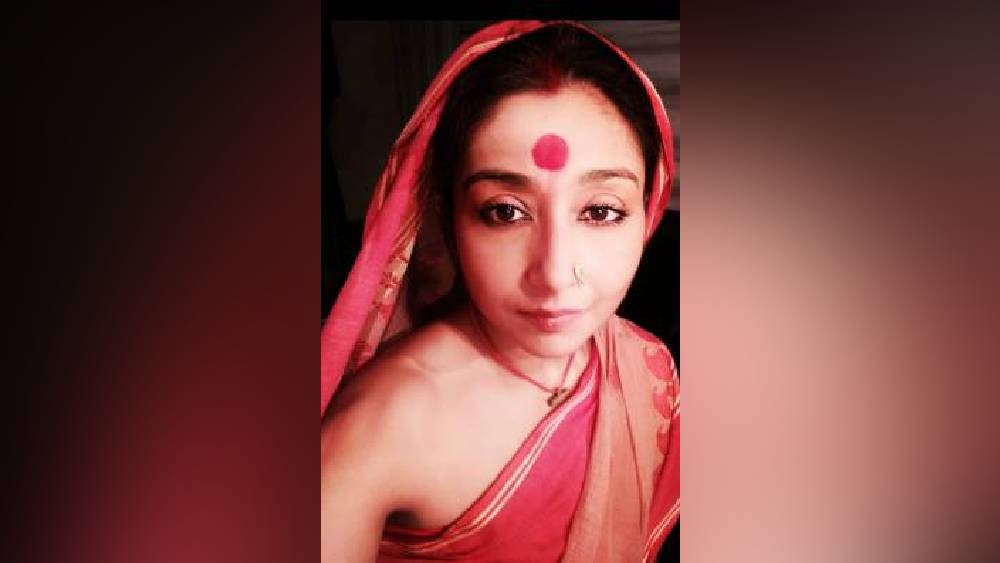 নতুন কাজ নিয়ে ব্যস্ত পিঙ্কি।