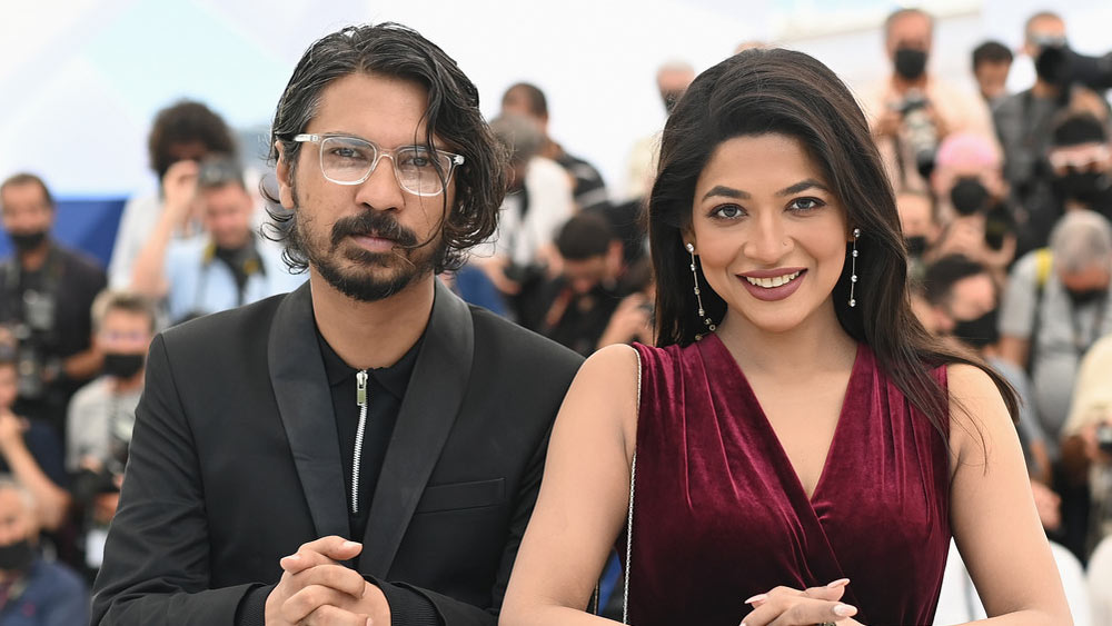 ছবিটি বানাতে দেড় বছর সময় লেগেছিল। তবে বাঁধন প্রথমবার ছবিটি দেখেন কান-এই। ছবির পরিচালক আবদুল্লাহ মহম্মদ সাদ তাঁকে বলেছিলেন, কান-এই পর্দার রেহানার সঙ্গে বাঁধনের দেখা হবে। প্রথমবার ছবিটি পর্দায় দেখার পাশাপাশি দর্শকদের প্রশংসা পেয়ে আনন্দে কেঁদে ফেলেছিলেন বাঁধন। 