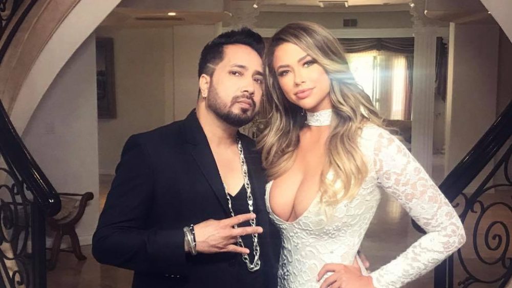 ‘পাগলু’ এবং ‘পাগলু ২’-এর টাইটেল ট্রাক, ‘খোকাবাবু’-র ‘প্যায়ার কা ঝটকা’, এ ছাড়া ‘রংবাজ’, ‘খোকা ৪২০’, ‘হিরোগিরি’ এবং ২০১৮-র ছবি ‘হইচই আনলিমিটেড’-এও গান গেয়েছেন। কন্নড়, তেলুগু, ঊর্দু-তেও গান গেয়েছেন।