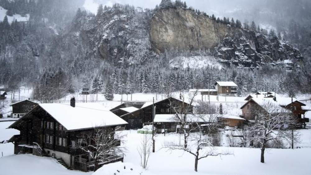 পরে জানা যায়, অস্ত্রভাণ্ডারে মজুত বিস্ফোরকে বিস্ফোরণেই এই পরিণতি হয়েছিল। রাতারাতি গোটা গ্রাম প্রায় জনশূন্য হয়ে গিয়েছিল। সরকারি হিসাব অনুযায়ী, সাত হাজার টন বিস্ফোরকে বিস্ফোরণ ঘটেছিল সে দিন।