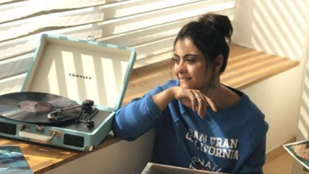 ‘শক্তি’কে খুব সুন্দর ভাবে সাজিয়েছেন অজয়-কাজল। অ্যাপার্টমেন্টের প্রতিটি কোনায় তাঁদের ভালবাসার ছাপ স্পষ্ট।