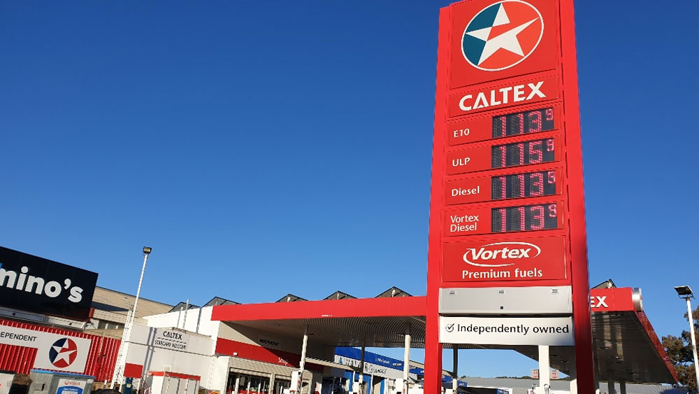 অস্ট্রেলিয়ার সবচেয়ে বড় শহর ক্যানবেরা। এটি অস্ট্রেলিয়ার রাজধানীও। বৃহস্পতিবার ক্যানবেরা শহরে পেট্রলের দাম ৭৭.৯০ টাকা।