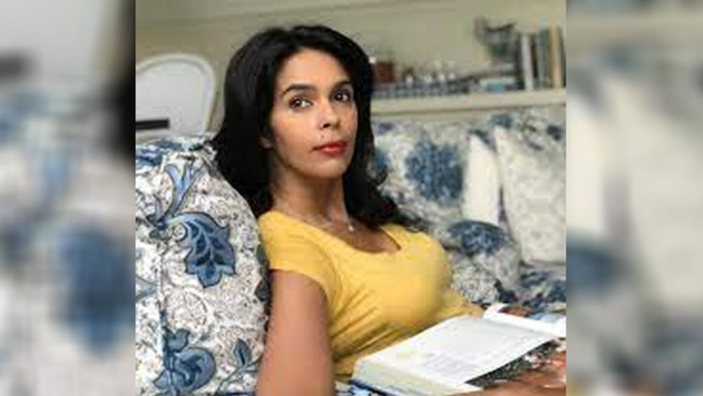 তাঁর মতো স্বাধীনচেতা মহিলার পক্ষে ভারতে থাকা খুব সমস্যার, এমনটাই মনে করেন তিনি।