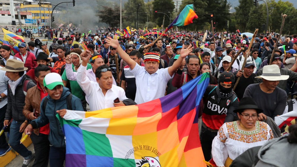 একই ছবি দেখা গিয়েছে দক্ষিণ আমেরিকার দেশ ইকুয়েডরে। সেখানেও গত ২৪ ঘণ্টায় কেউ সংক্রমিত হননি। করোনার জেরে মৃত্যুও হয়নি কারও। এই দেশে এখনও অবধি আক্রান্ত হয়েছেন ৪ লক্ষ ২৮ হাজার ৮৬৫ জন এবং প্রাণ গিয়েছে ২০ হাজার ৬৮১ জনের।