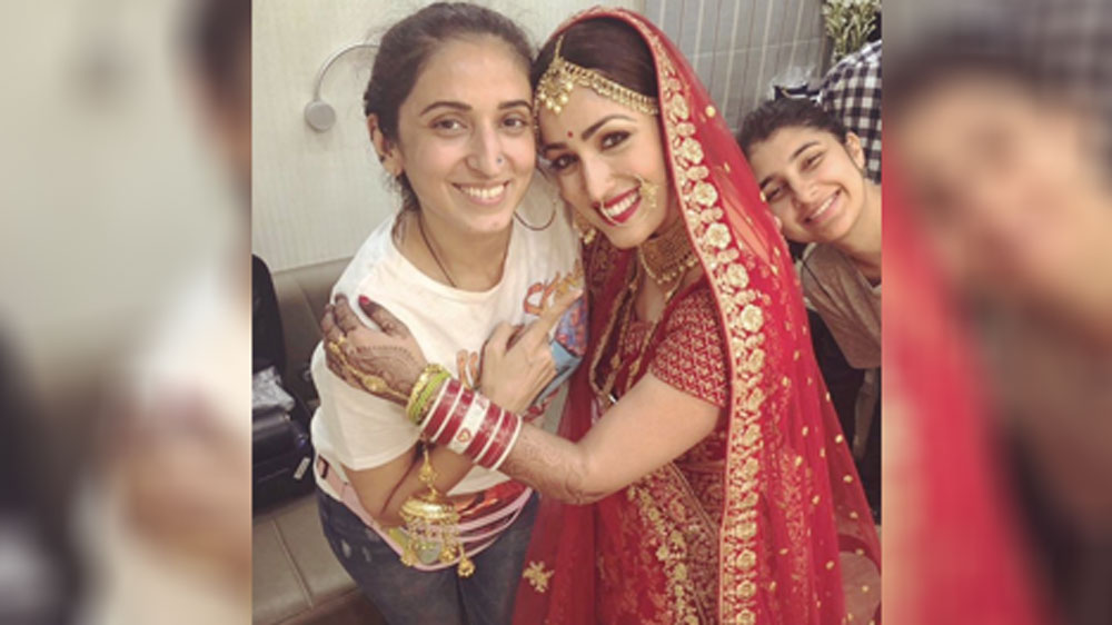 ২০১৯ সাল থেকে প্রেম তাঁদের। ‘উরি: দ্য সার্জিক্যাল স্ট্রাইক’-এ অভিনয় করার সময় থেকেই ইয়ামির সঙ্গে পরিচয় আদিত্যর। প্রথম দেখাতেই ভাল লেগে গিয়েছিল একে অপরকে।