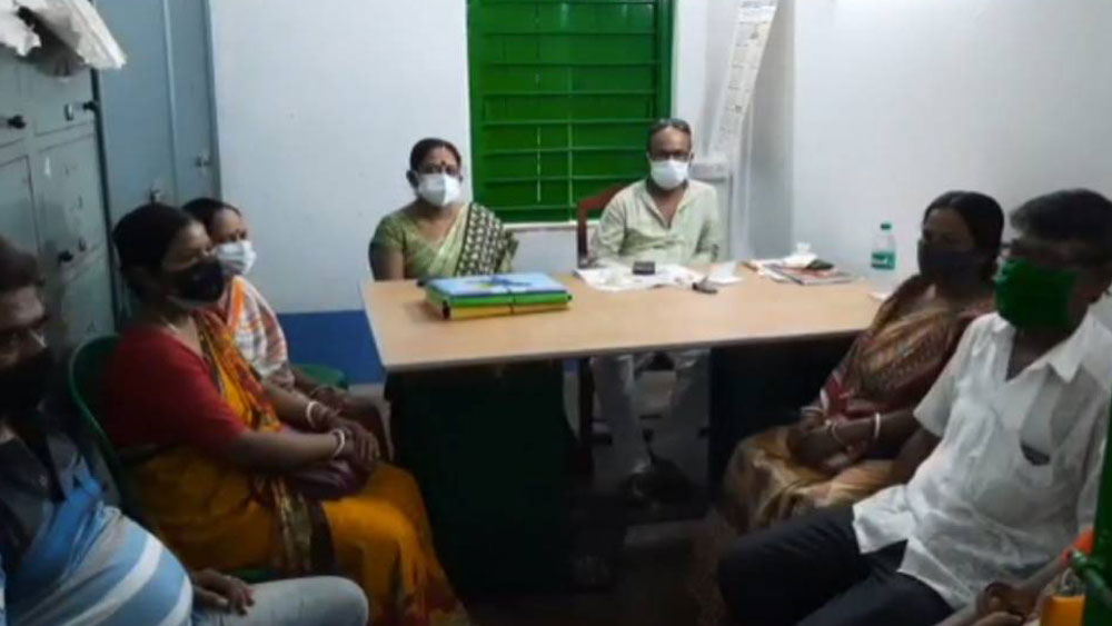 TMC panchayet members signs for motion of no confidence against panchayet pradhan dgtld