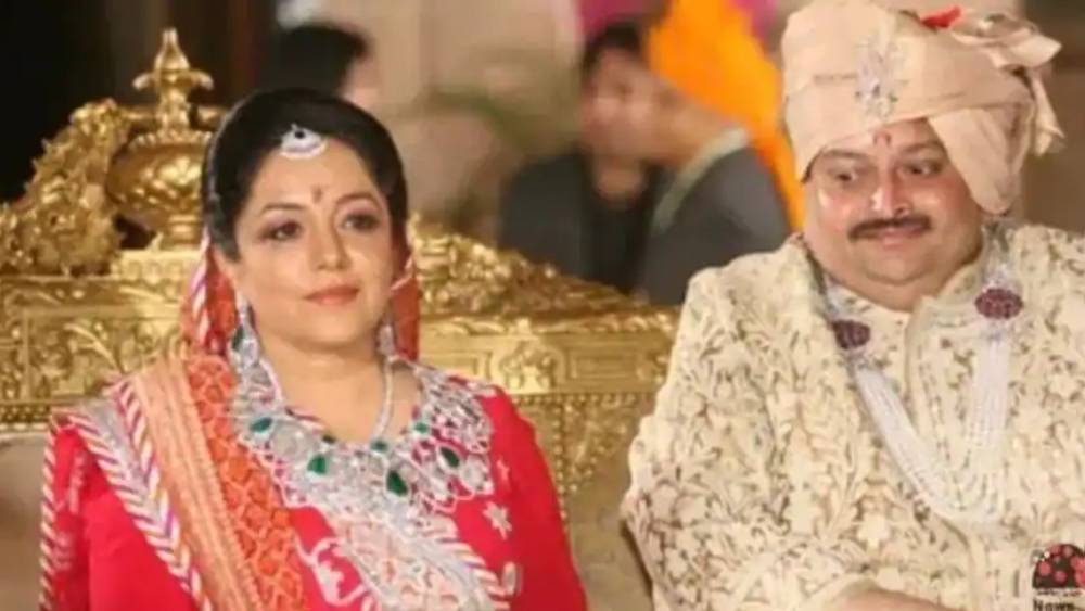 মেহুলের স্ত্রী প্রীতি চোক্সীরও দাবি, তাঁর স্বামীর অপহরণের নেপথ্যে রয়েছেন বারবারাই। প্রীতি এ-ও বলছেন, বারবারা ভারত সরকারের সঙ্গে যুক্ত। তাঁকে ব্যবহার করেই অ্যন্টিগার নাগরিক মেহুলকে ক্যারিবিয়ানে দ্বীপপুঞ্জেরই অন্য দ্বীপরাষ্ট্র ডমিনিকায় নিয়ে আসা হয়েছে। ডমিনিকায় মেহুলের নাগরিকত্ব নেই। আন্তর্জাতিক বিশেষজ্ঞদের মতে এর ফলে তাঁকে ডমিনিকা থেকে ভারতে নিয়ে আসা সহজ হবে।