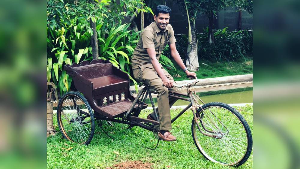 বিভিন্ন কর্পোরেট সংস্থা বা ম্যানেজমেন্ট স্কুলে আন্নার বক্তৃতার মূল বিষয় একটাই। কোনও কাজই ছোট নয়। আর সব কাজের ক্ষেত্রেই লক্ষ্য হওয়া উচিত গ্রাহক। পরিষেবা কতটা বিক্রি করা গেল, তা নয়। 