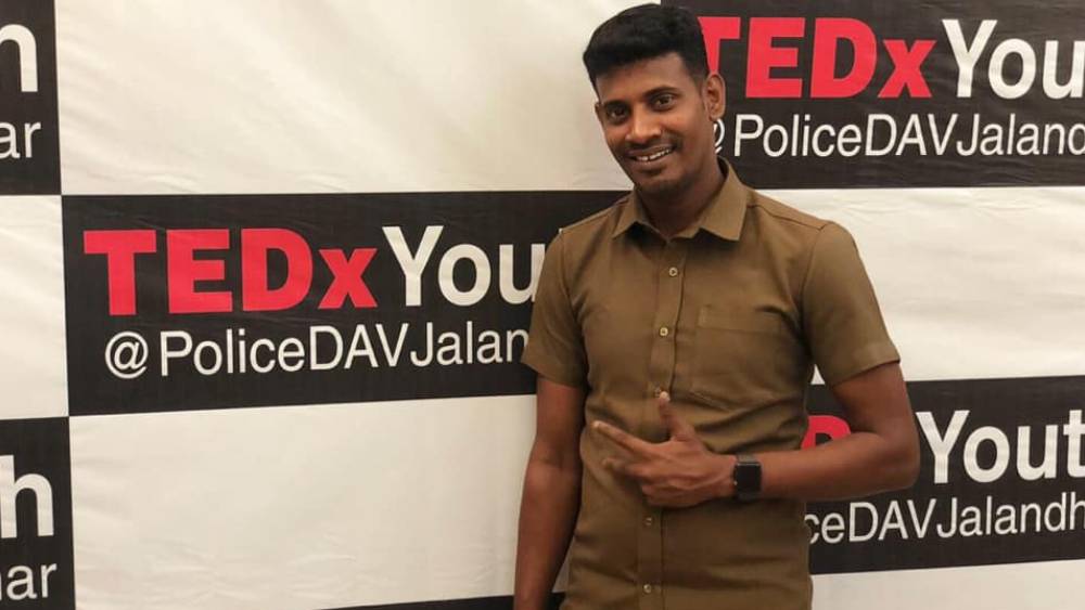 আন্নার এই অটো পরিষেবা এখন চেন্নাইয়ে পরিচিত ‘অটো আন্না’ নামে। তবে তাঁর এই প্রচেষ্টা প্রথম সামনে আসে ২০১৩ সালে। রাতারাতি তারকার মর্যাদা পান আন্না। তাঁকে তাঁর অভিজ্ঞতার কথা বলতে ডাকে একটি সংস্থা। তার পর থেকে আজ পর্যন্ত বহু কর্পোরেট সংস্থা ডেকেছে তাঁকে। তালিকায় রয়েছে হুন্ডাই, ভোডাফোন, রয়্যাল এনফিল্ড, টয়োটার মতো সংস্থা। আইআইটি, আইএসবির মতো সংগঠনও। এমনকি ‘টেড এক্স টক’-এও কথা বলার আমন্ত্রণ জানানো হয়েছে আন্নাকে।