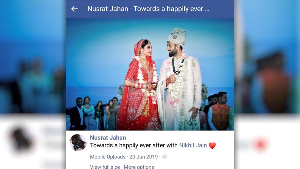 নুসরত-নিখিলের ‘বিয়ে’-র ছবি নুসরতের প্রোফাইলে।