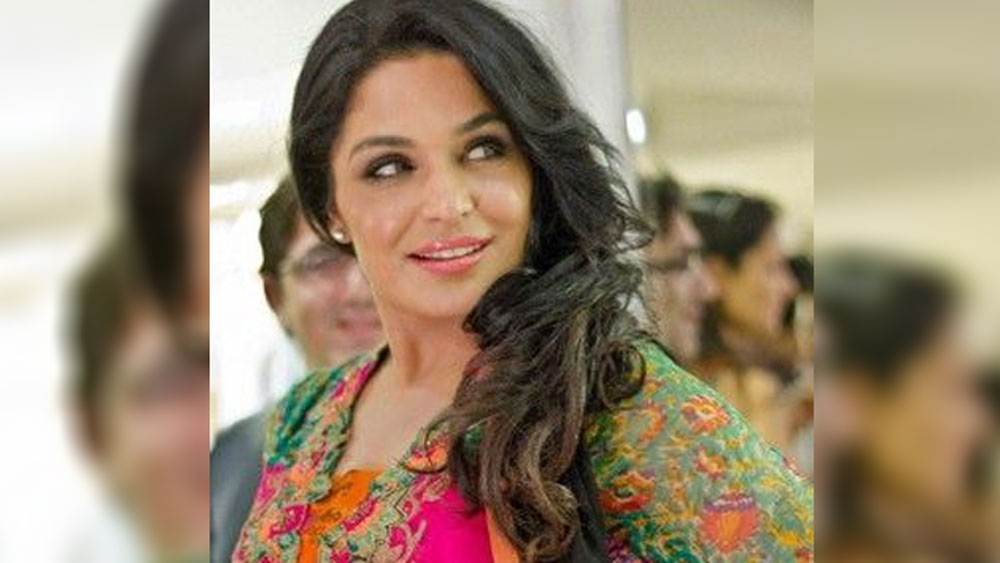 নয়ের দশকে ললিউডের একেবারে প্রথম সারির নায়িকা হয়ে গিয়েছিলেন মীরা। ২০০৫ সালে তিনি ভারতে আসেন। ভেবেছিলেন ভারতীয়দের কাছেও একই জনপ্রিয়তা অর্জন করবেন। কিন্তু ঘটেছিল অন্য রকম।