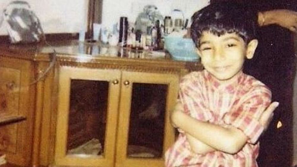 আইপিএল থেকে উঠে আসা ভারতীয় ক্রিকেটারদের মধ্যে তিনি অন্যতম। মনে করা হয়েছিল সাদা বলের ক্রিকেটেই তিনি সীমিত থাকবেন। কিন্তু লাল বল হাতে নিতেই যেন আরও ভয়ঙ্কর হয়ে উঠলেন যশপ্রীত বুমরা।