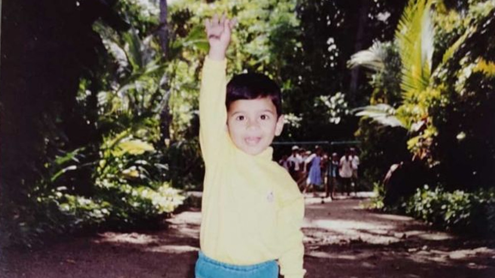 এই পেসারের উঠে আসার পিছনে বেশ কিছুটা হাত রয়েছে মহেন্দ্র সিংহ ধোনির। চেন্নাই সুপার কিংস থেকে ভারতীয় দল, এই লম্বা উড়ানের সওয়ারি শার্দূল ঠাকুর।