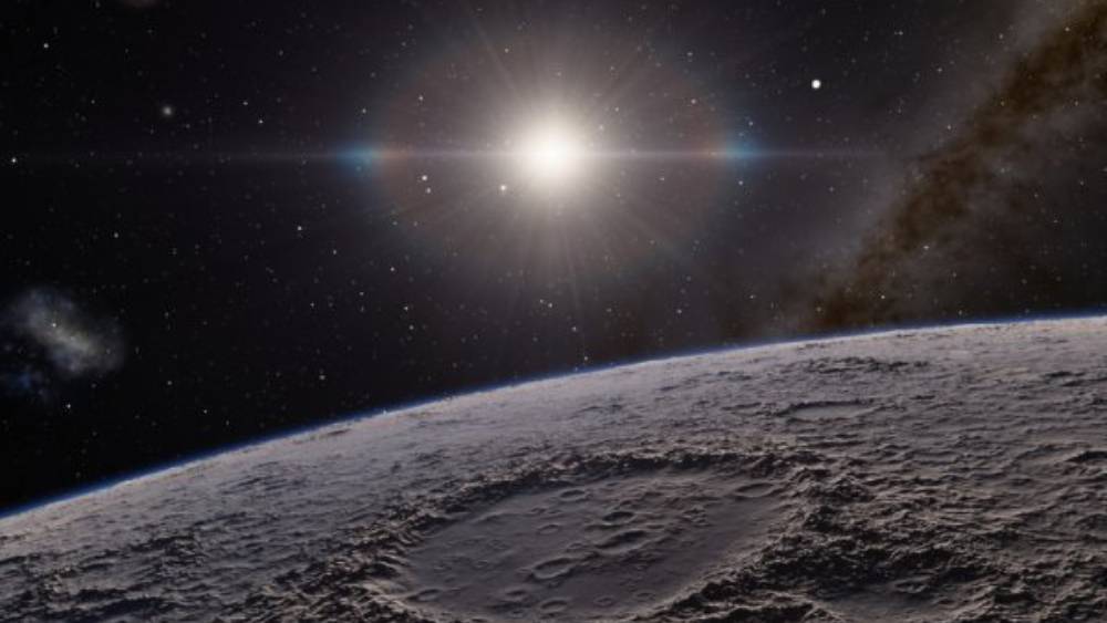 চাঁদের জমির ব্যবসার বুদ্ধি এবং রসদ দুই-ই হোপ পেয়েছিলেন তাঁর রাষ্ট্রবিজ্ঞানের জ্ঞানের দৌলতে।