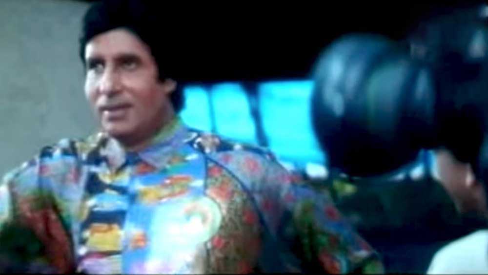 ১৯৯০-এর দশকে ‘ক্রোধ’ (১৯৯০), ‘ঘাতক’ (১৯৯৬), ‘বিবি নম্বর ১’ (১৯৯৯) ইত্যাদি ছবিতে তাঁকে অতিথি শিল্পী হিসেবে দেখা গিয়েছে। তবে সে সব তেমন গুরুত্বপূর্ণ ছিল না।