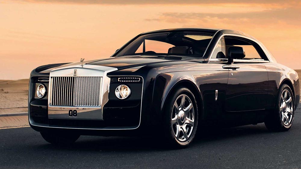 দামি গাড়ির তালিকায় এখন দ্বিতীয় স্থানে বিলাসবহুল গাড়ি প্রস্তুতকারী সংস্থা রোলস রয়েসের ‘সোয়েপটেল’। এই গাড়ির দাম ৯৪ কোটি টাকার কাছাকাছি। গাড়িটি তৈরি করতে ৪ বছর সময় লেগেছিল রোলস রয়েস সংস্থার। ২০১৭ সালে এই গাড়িটিই ছিল বিশ্বের এক নম্বর দামি গাড়ি।