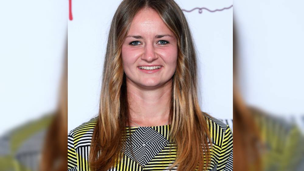 চেক প্রজাতন্ত্রের ক্রেইসিকোভার বয়স ২৫। মহিলা টেনিস খেলোয়াড়রা সাধারণত এই বয়সে তাঁদের কেরিয়ারের শীর্ষে থাকেন। সেদিক দিয়ে ক্রেইসিকোভার সাফল্যের দরজা একটু দেরিতেই খুলেছে বলা চলে।