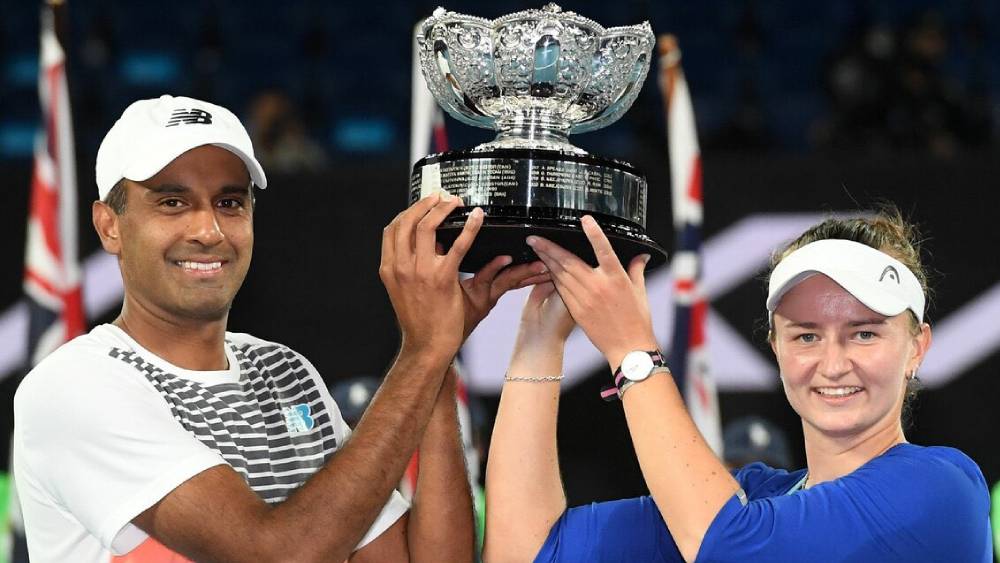 মিক্সড ডাবলসে ৩টি খেতাব রয়েছে ক্রেইসিকোভার। তিনটিই অস্ট্রেলিয়ান ওপেনে। ২০১৯ এবং ২০২১ এ আমেরিকার রাজীব রামের সঙ্গে খেতাব জেতেন। ২০২০ সালে ওই খেতাব জেতে নিকোলা মেকটিকের সঙ্গে।