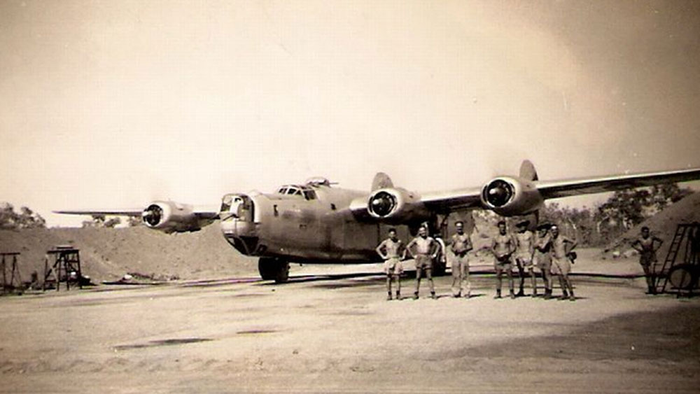 ৬০০ একর জমির উপর গড়ে ওঠা এই ঘাঁটি এখন পরিত্যক্ত। কিন্তু দ্বিতীয় বিশ্বযুদ্ধের সময় অন্যতম ব্যস্ত বিমানঘাঁটি ছিল এটি। ওড়িশার আমারদা রেল স্টেশনের খুব কাছে থাকার জন্য এই বিমানঘাঁটির নাম রাখা হয় আমারদা রোড এয়ারফিল্ড। যা ওড়িশার ময়ূরভঞ্জ জেলার রাসগোবিন্দপুর গ্রামের কাছে রয়েছে।