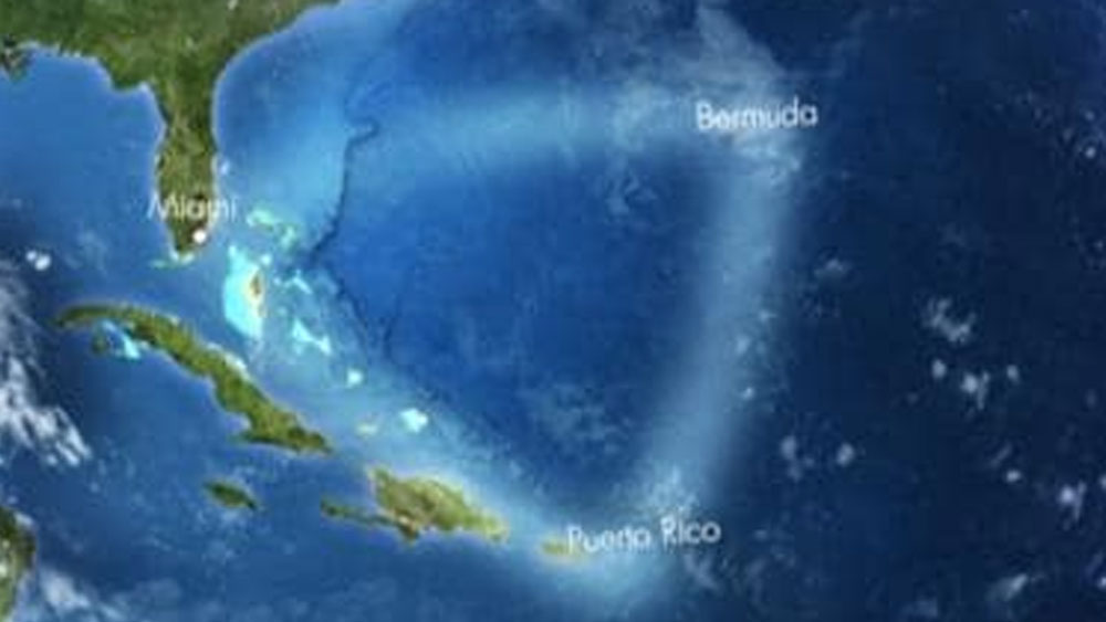 এক সময় মনে করা হত এটি আসলে অশুভ শক্তির ডেরা। সে কারণেই একে ডেভিল’স ট্রায়াঙ্গল বলা হত। কিন্তু পরবর্তীকালে এর রহস্যের সমাধান হয়। এ সমস্ত রহস্যের বৈজ্ঞানিক ভিত্তির খোঁজ মেলে। কিন্তু জানেন কি বিশ্বে এ রকম আরও দু’টি ত্রিভূজ রয়েছে? এর মধ্যে একটি আবার রয়েছে ভারতেই?