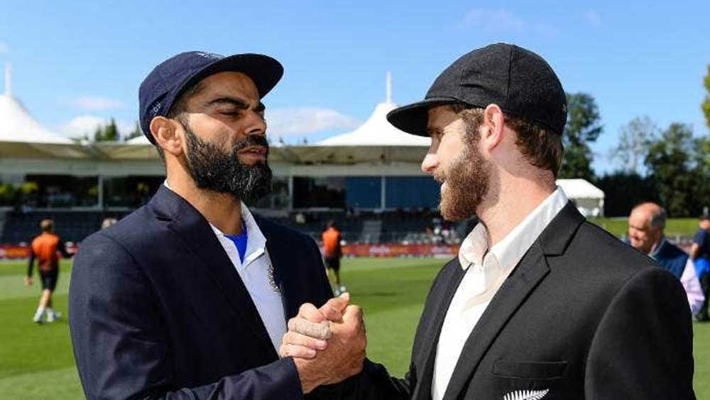 ইংল্যান্ডে এই সময় বৃষ্টির আশঙ্কা থেকেই যায়। সেই কারণে আইসিসি এক দিন বেশি সময় রেখেছে হাতে। ৫ দিনের খেলায় বৃষ্টির জন্য সময় নষ্ট হলে ষষ্ঠ দিনে খেলা হবে। ৩০ মিনিট আগে খেলা শুরু করে কিছুটা বাড়তি সময় ২ দলকে দিতে চাইছে বলে মনে করা হচ্ছে।